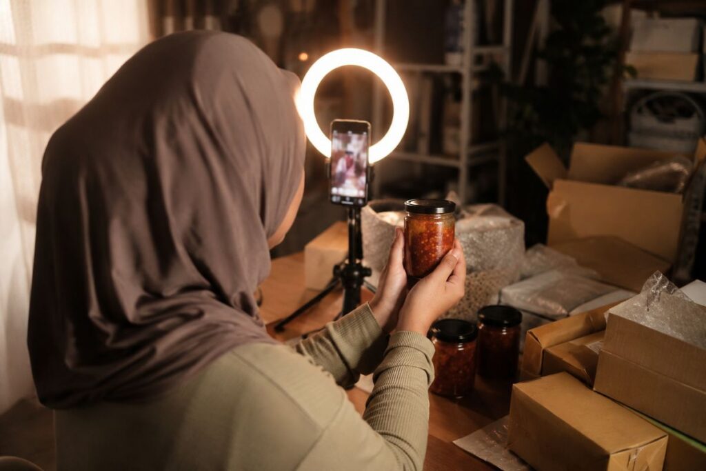Storytelling TikTok: Teknik Cerita Yang Jual Tanpa Jual